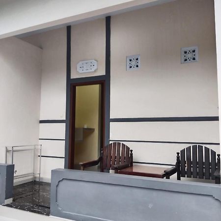Hotel Lestari Gilimanuk Extérieur photo